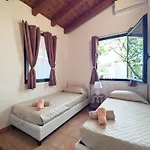 Castelnuovo Style شقة